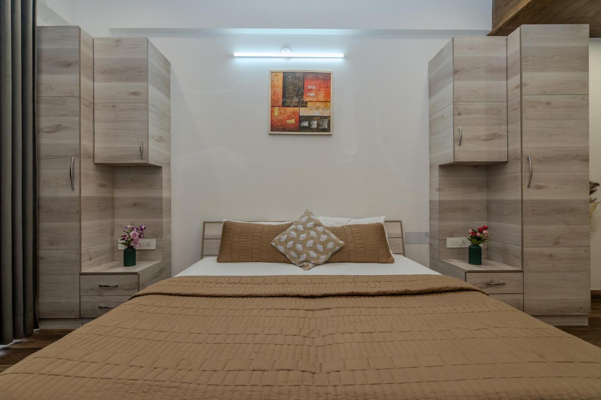 Stay Studio Hotel & Residences 古尔冈 外观 照片