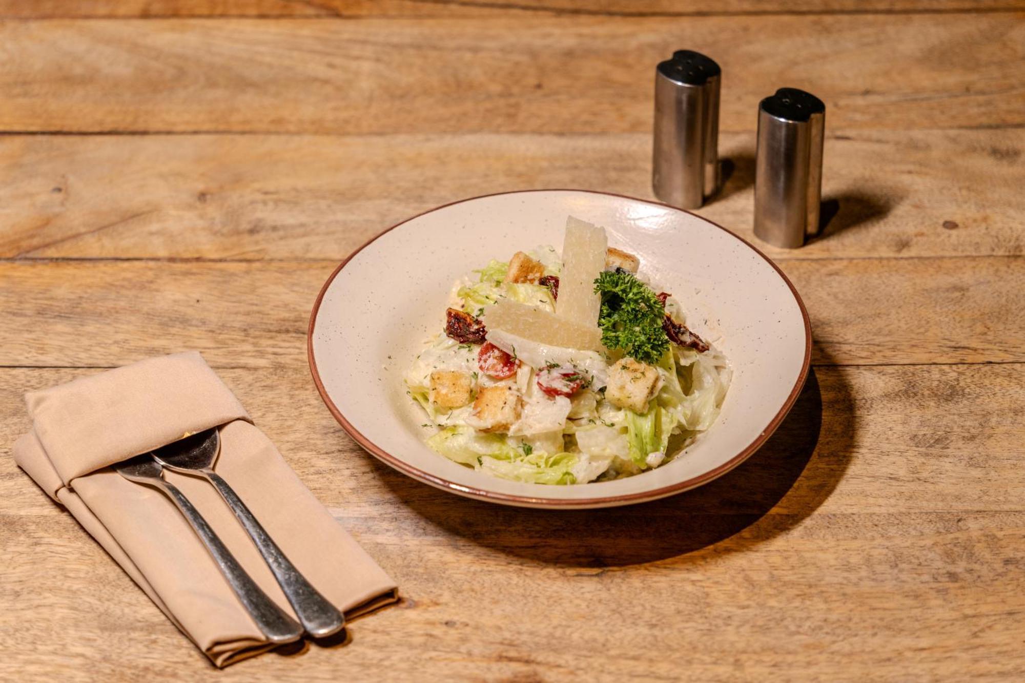 Stay Studio Hotel & Residences 古尔冈 外观 照片