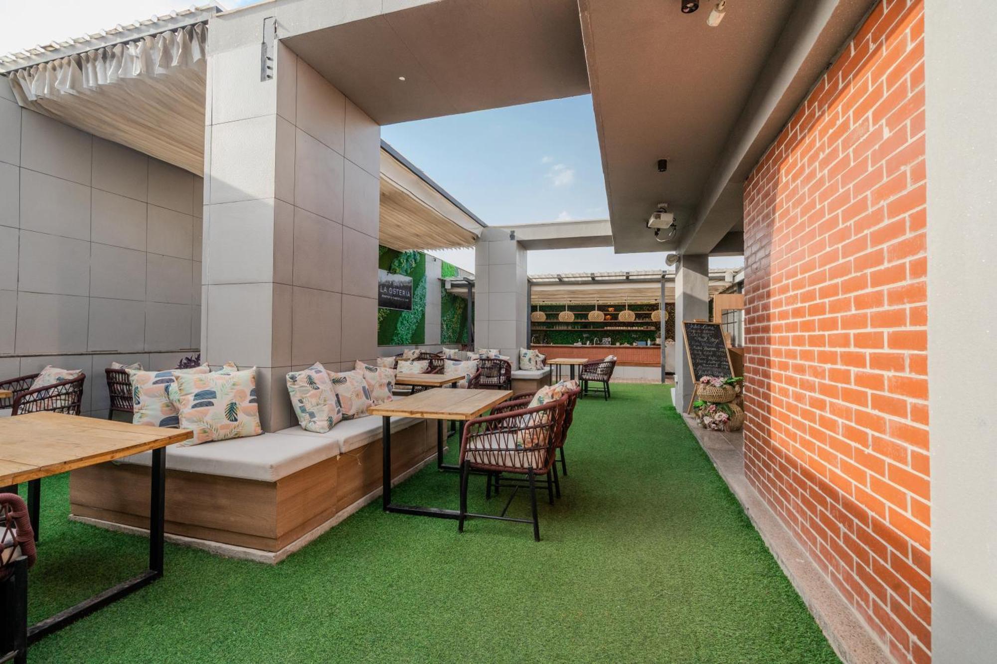 Stay Studio Hotel & Residences 古尔冈 外观 照片