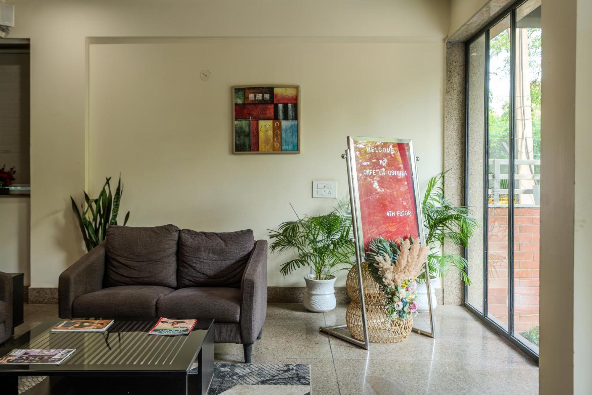 Stay Studio Hotel & Residences 古尔冈 外观 照片